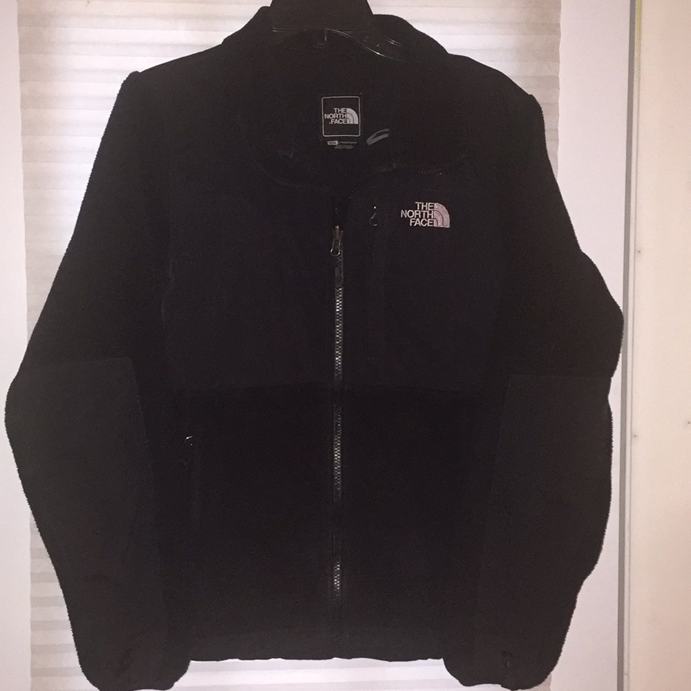 Women’s The North Face black Denali medium